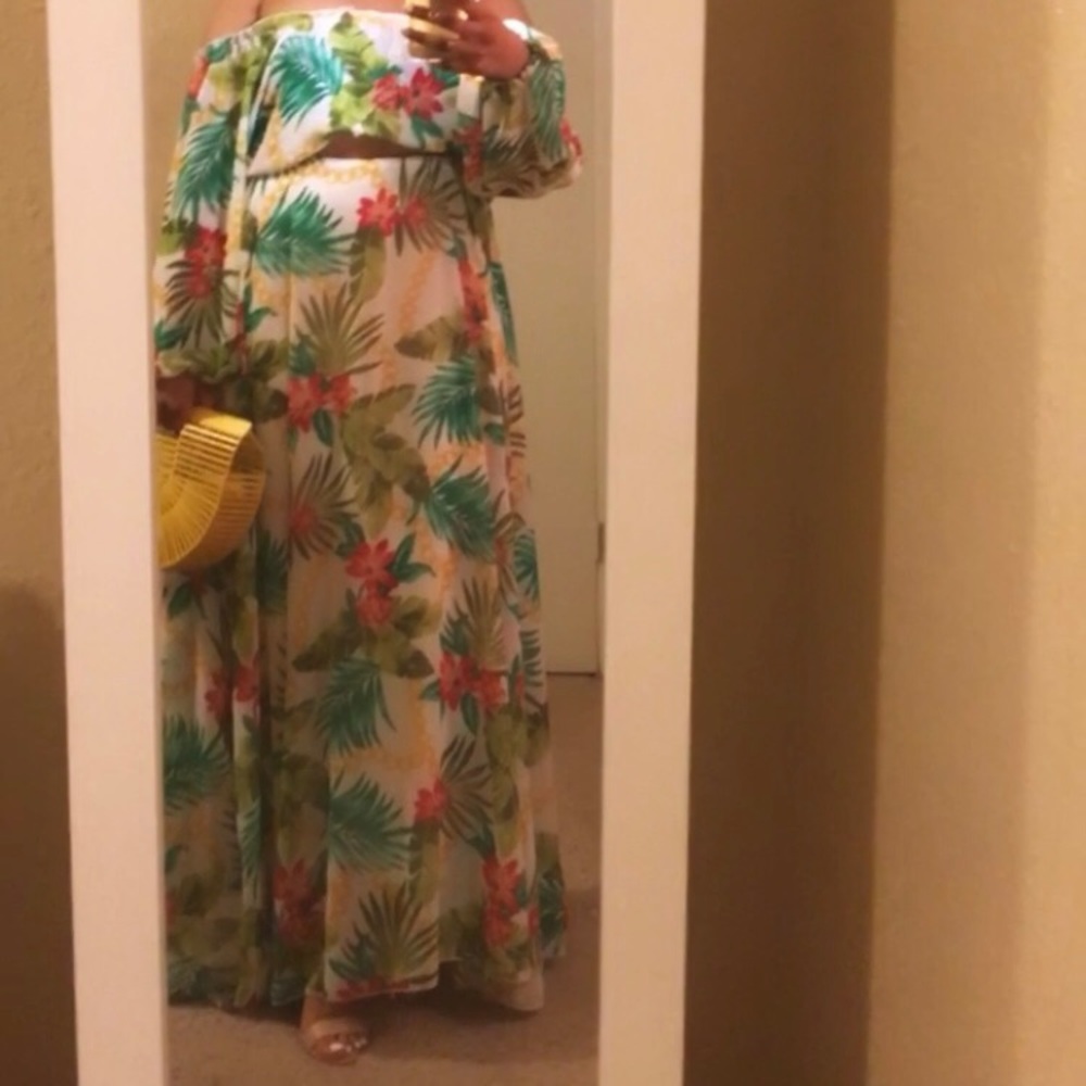 Hawaiian skirt set